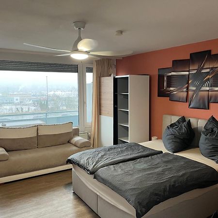 וירצבורג Schoenes Apartment Mit Festungsblick - Free Parking - מראה חיצוני תמונה