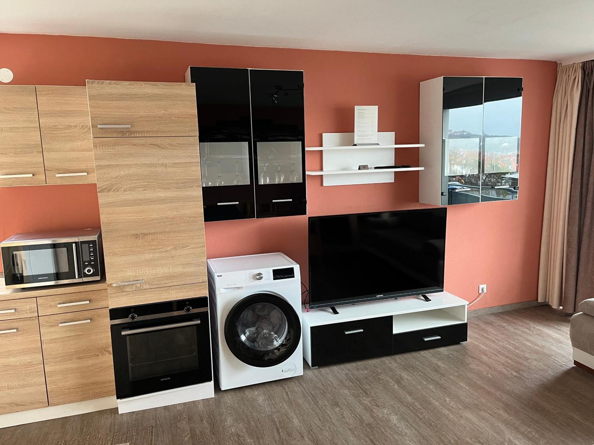 וירצבורג Schoenes Apartment Mit Festungsblick - Free Parking - מראה חיצוני תמונה